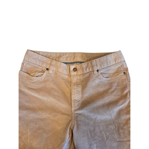 L.L. Bean Favorite Fit Corduroy Pants Casco Cords Straight Leg Tan/Khaki | 8 EUC - Picture 3 of 13